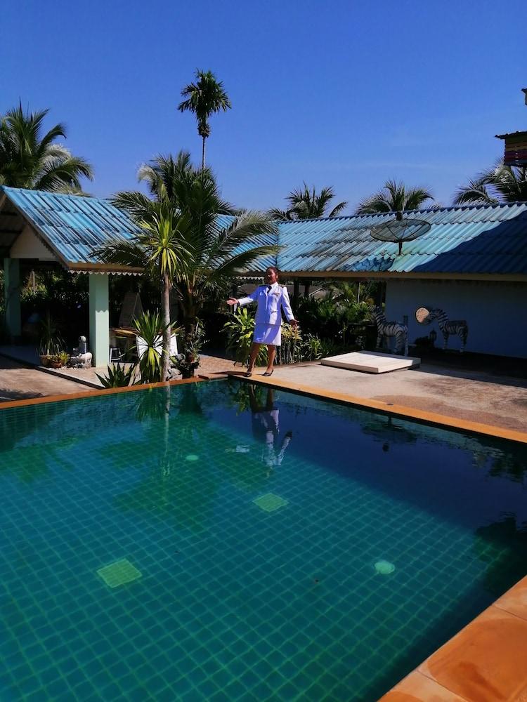 Oyo 75515 Sairung Farmstay Krabi town Exteriör bild